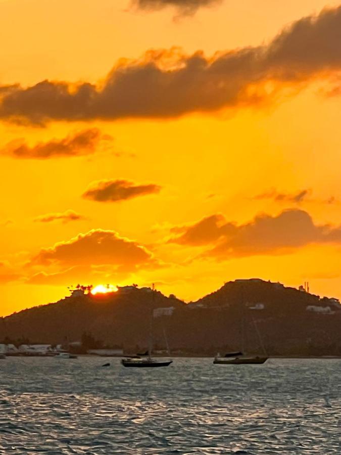 Studio Pirate Of The Caribbean 2 Sea View 马里戈特 外观 照片