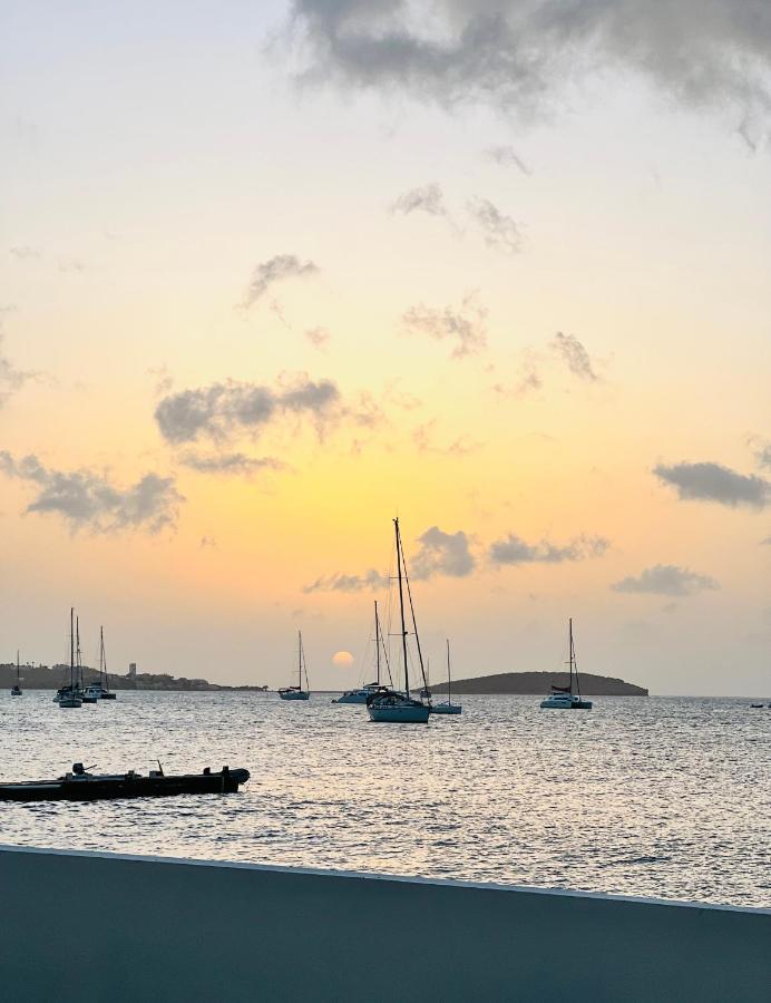 Studio Pirate Of The Caribbean 2 Sea View 马里戈特 外观 照片