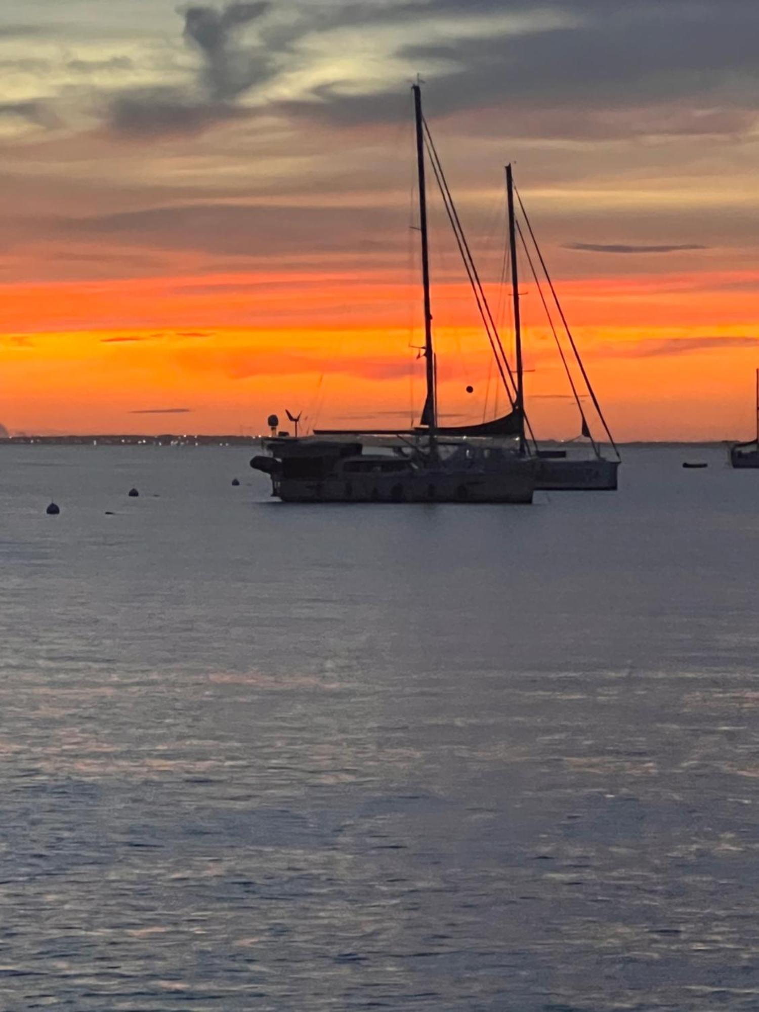 Studio Pirate Of The Caribbean 2 Sea View 马里戈特 外观 照片